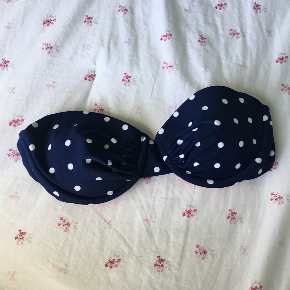 Strapless bikini top